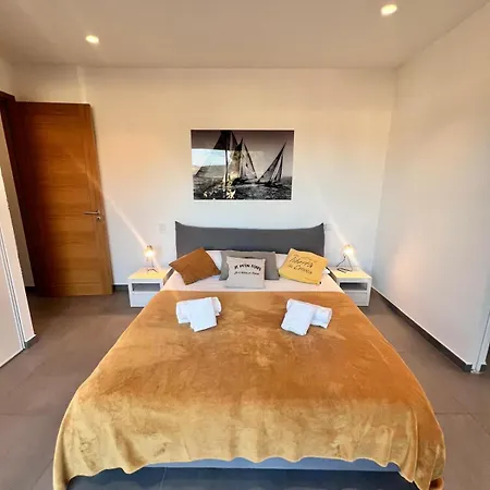 Villa Porra Avec Piscine 8 Pers Vue Montagne *