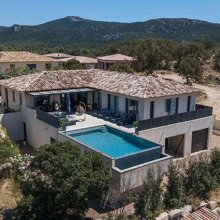 Porra Avec Piscine 8 Pers Vue Montagne
